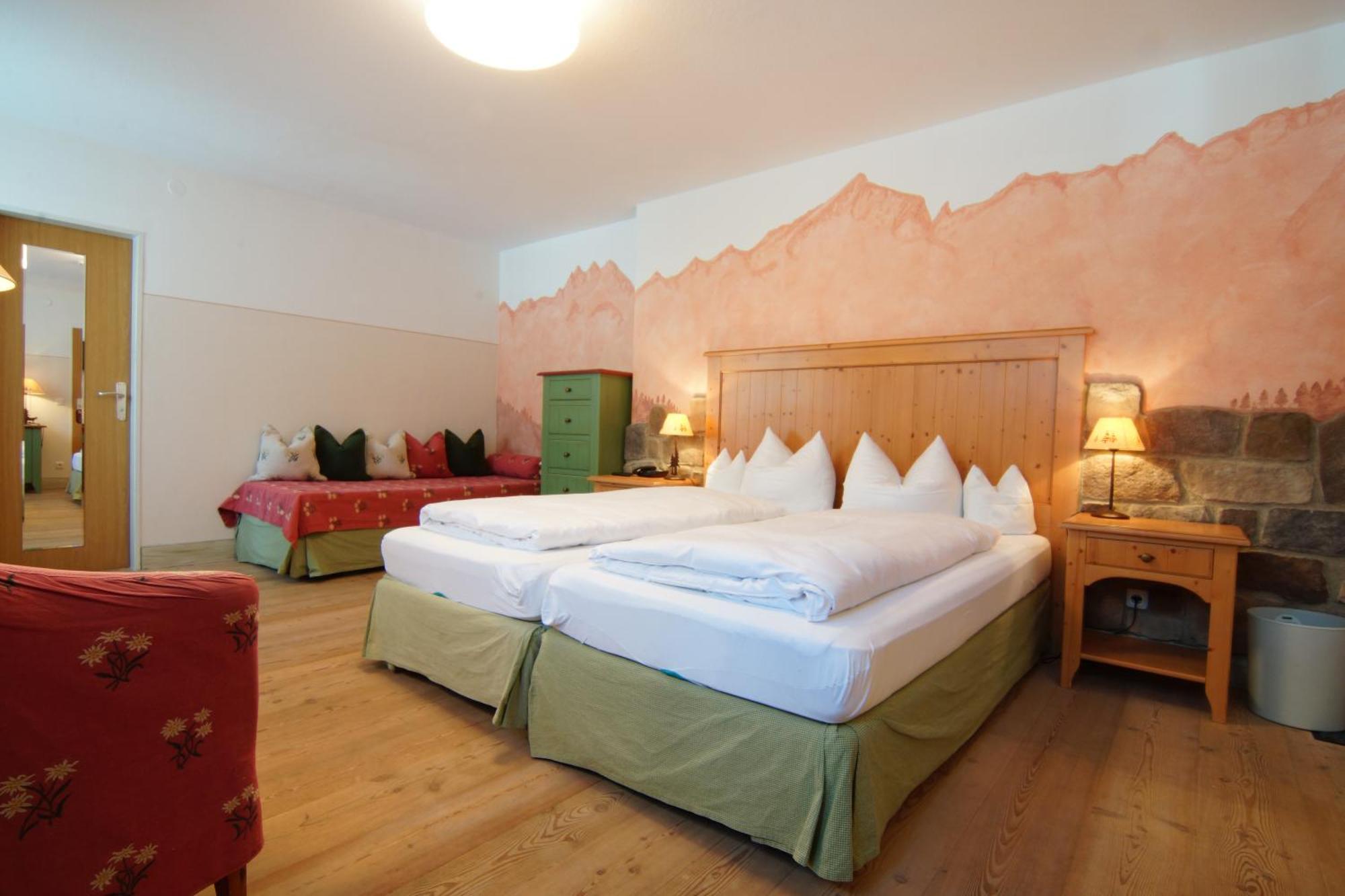 Landkomforthotel Panorama & Restaurant Bella Vista 가르미슈파르텐키르헨 외부 사진